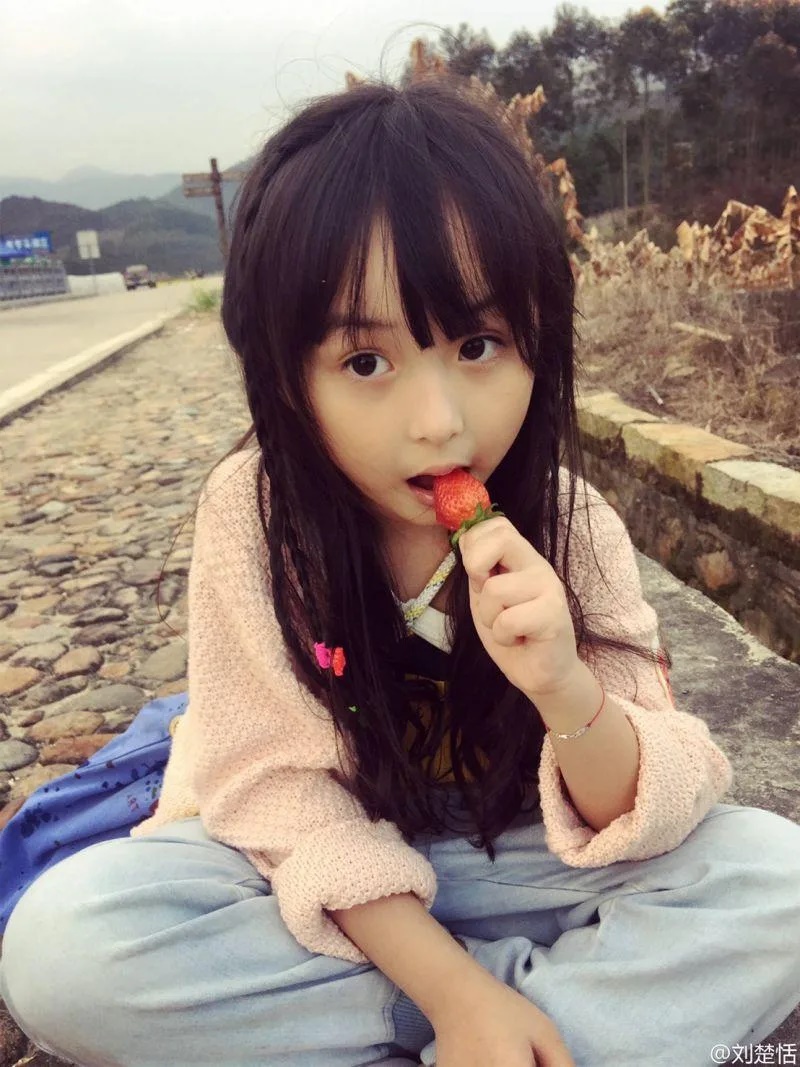全球年紀最小美女！劉楚恬​遭網禁整形 