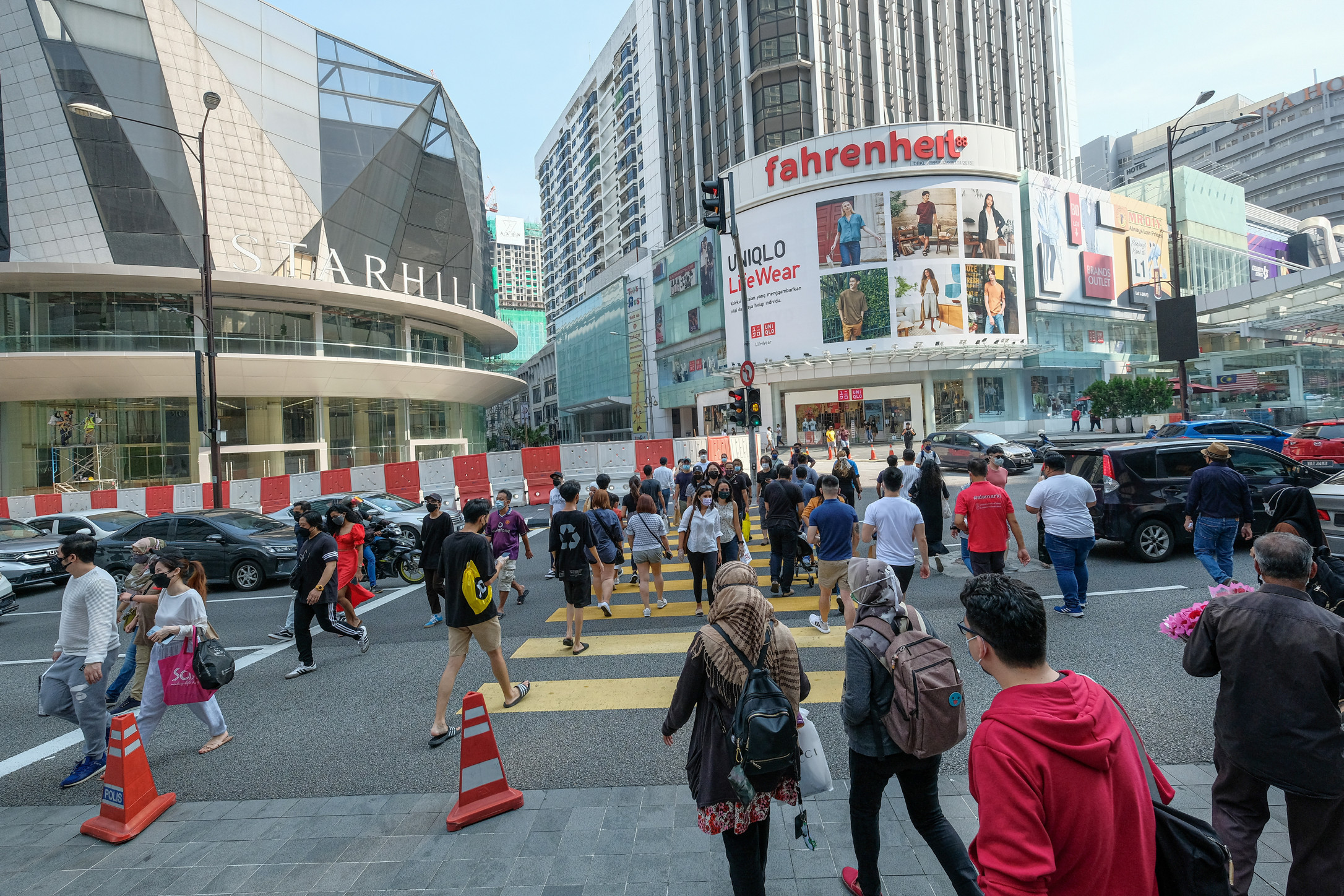 巴生河流域部分“解封”市民外出放松不放纵