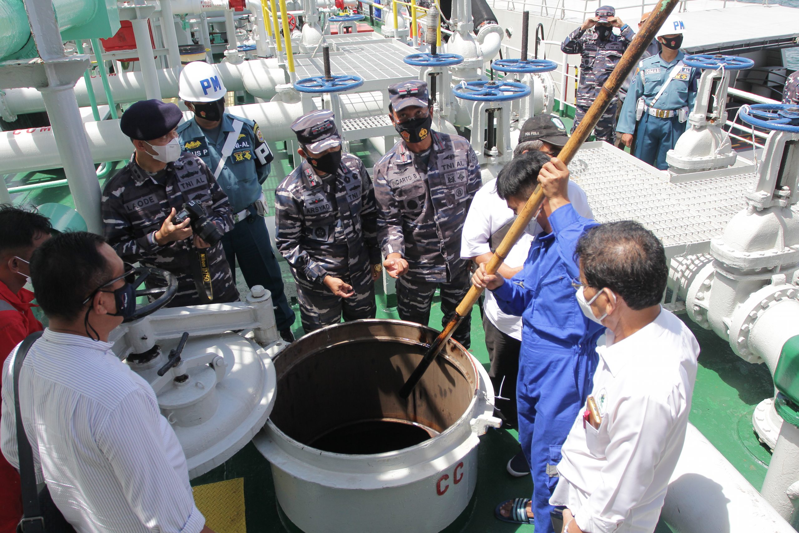 印尼海军起获可疑油槽船 1大马船员涉案