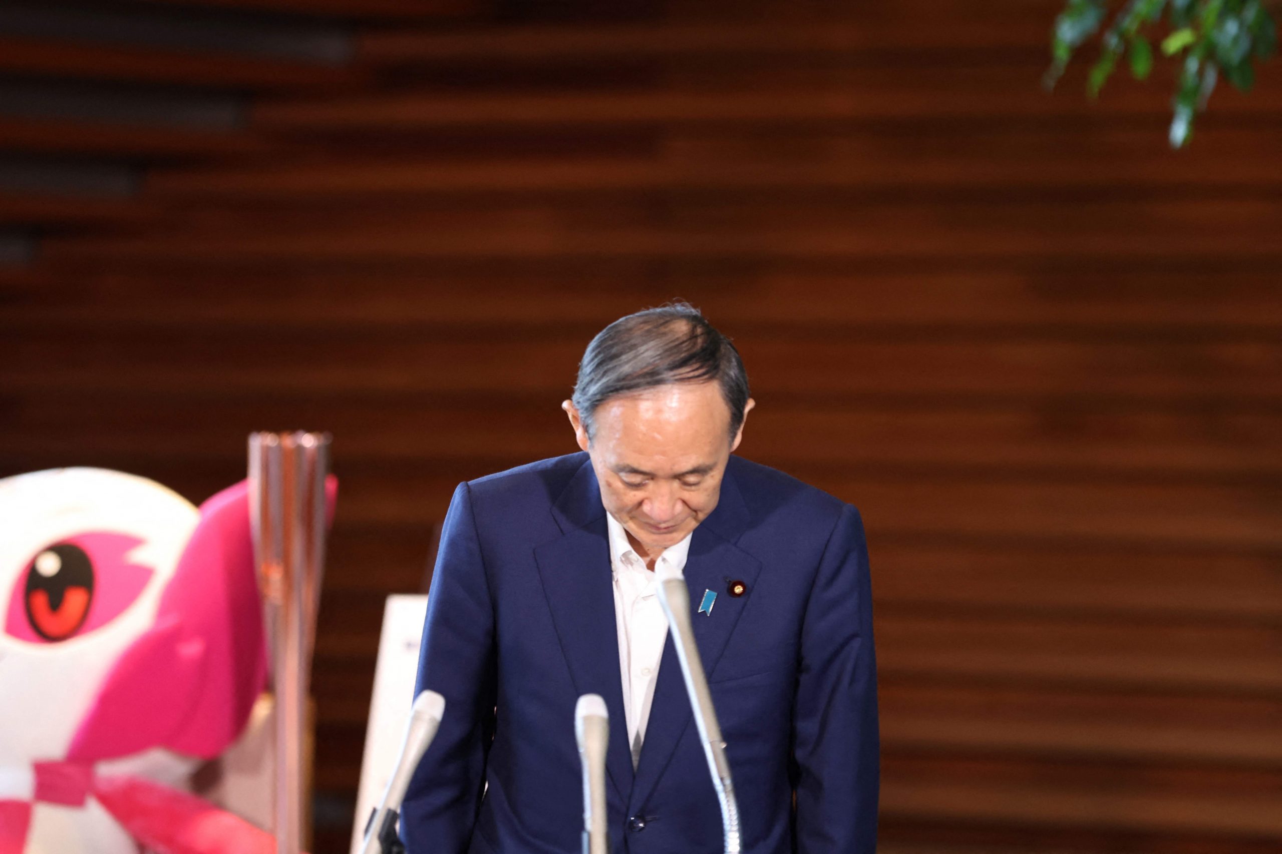  闪电宣布不参选  菅义伟月底卸任首相