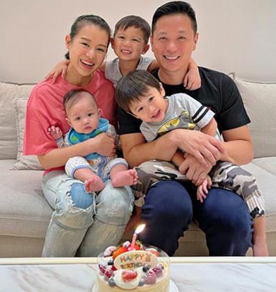 胡杏儿42岁生日  大儿子笑容神复制妈妈