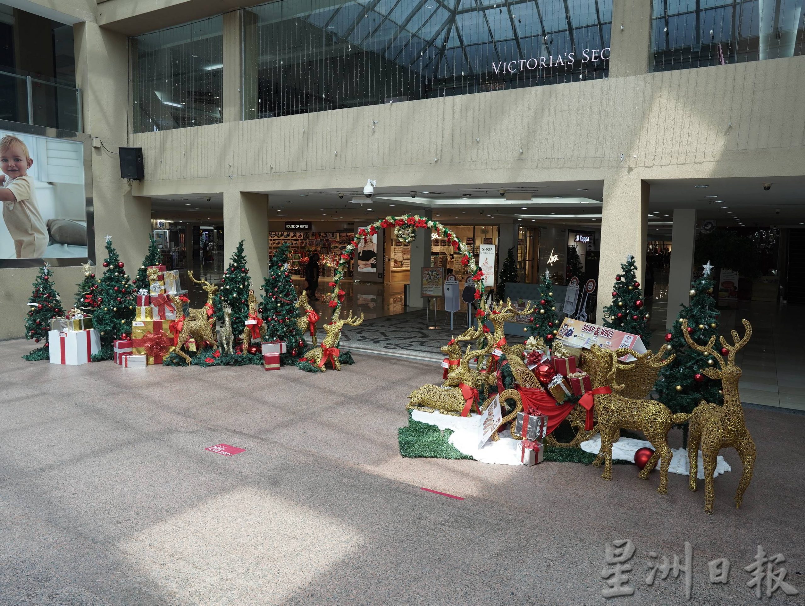 （古城封面主文）弥补去年简单过节，民众今年或盛大布置圣诞装饰庆圣诞