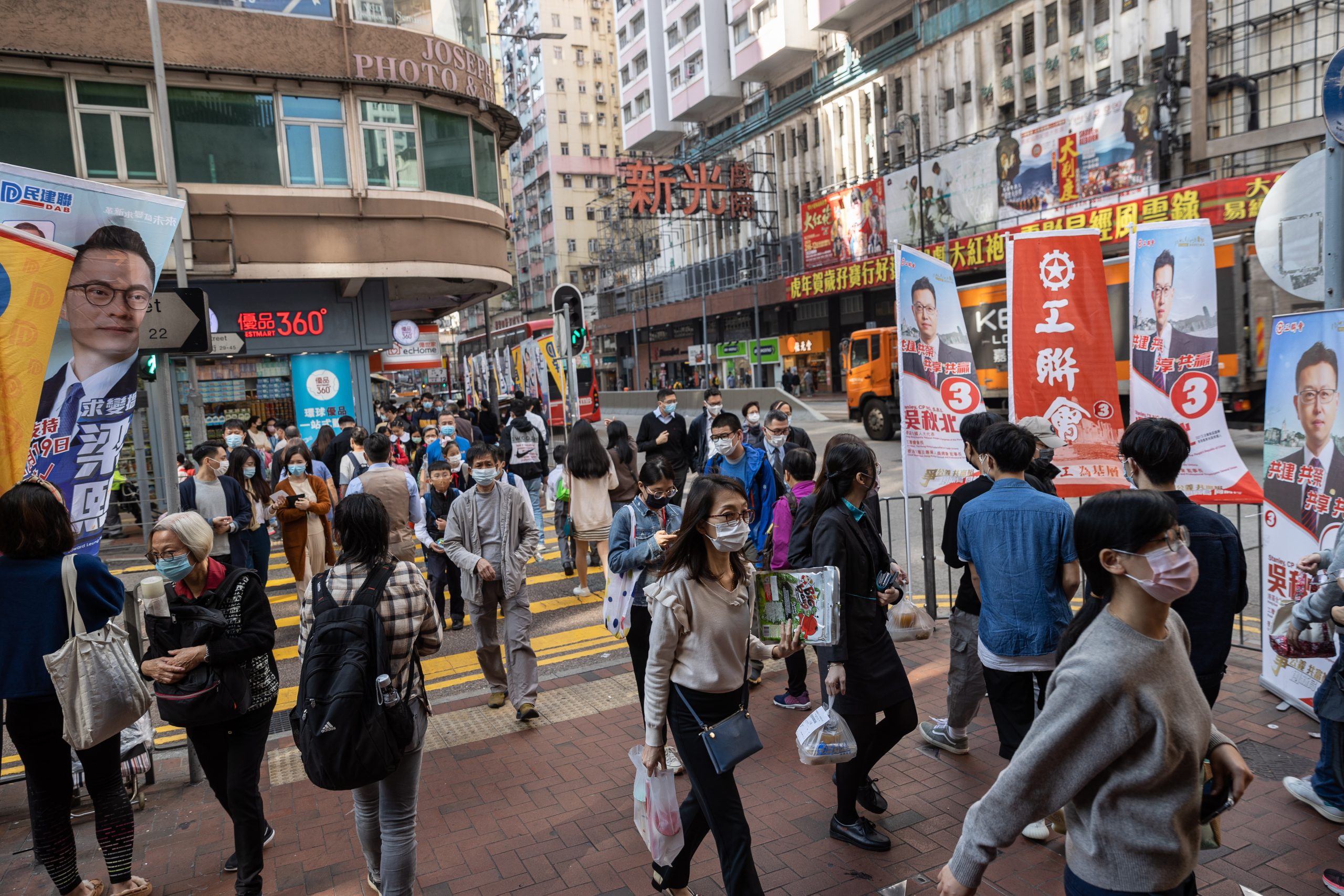 港媒：网民称选举日为“火魔日” 或暗示策动不法活动