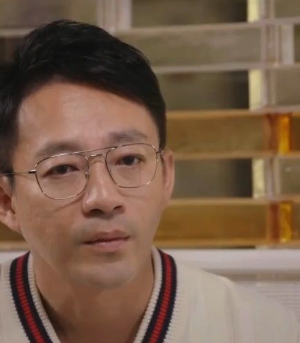 汪小菲被问“如何向小孩解释父母分开” 一句话遭网骂厚脸皮