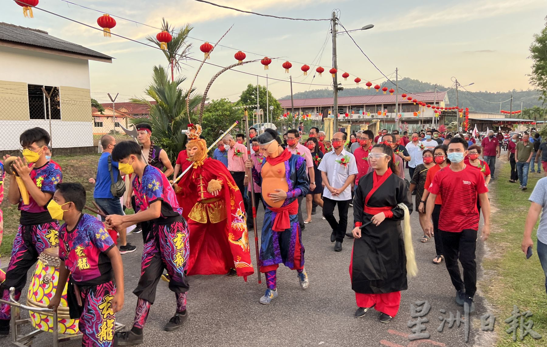 （古城封面主文）甲州首场新春亮灯·马接翁武新村热闹引爆