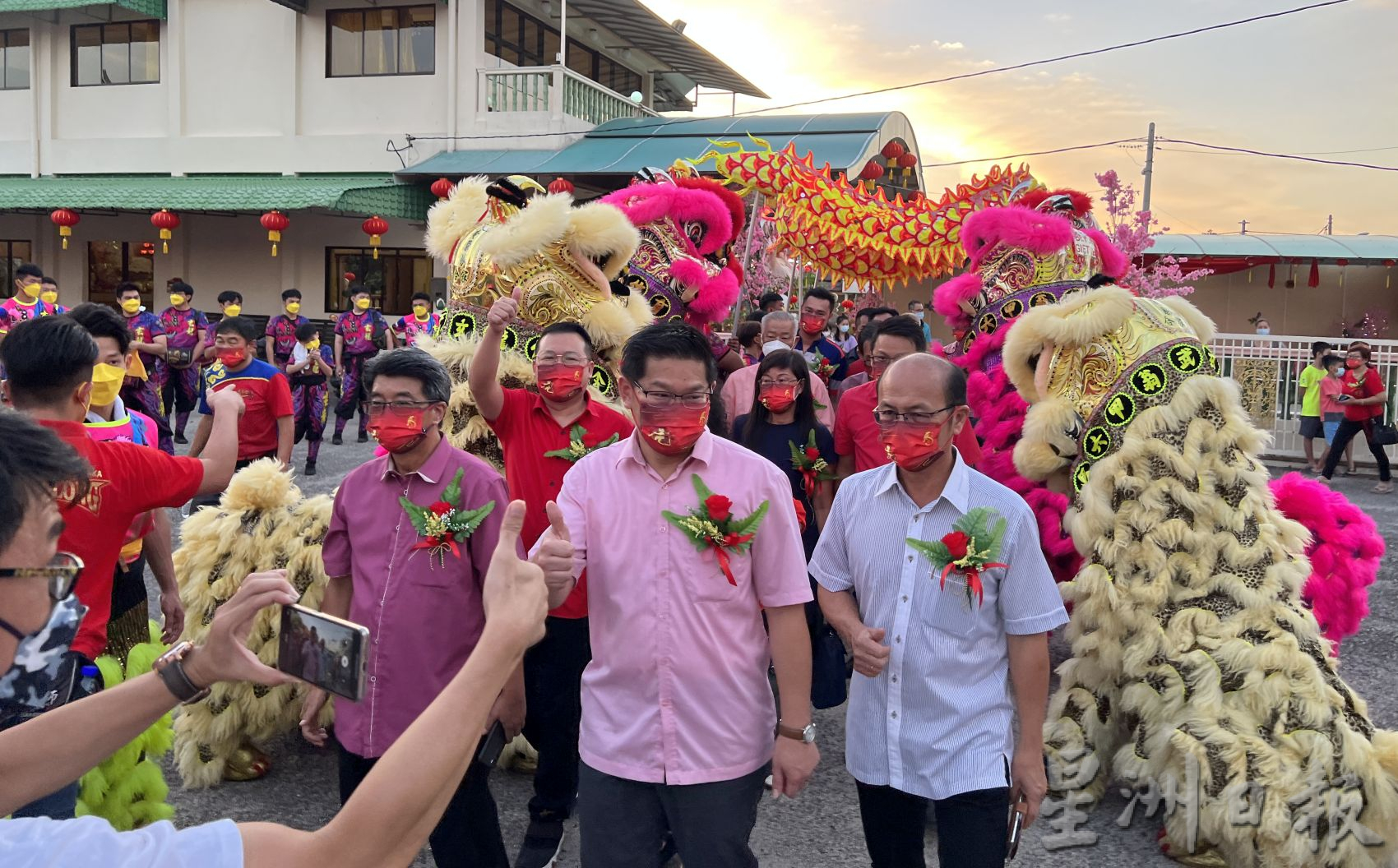 （古城封面主文）甲州首场新春亮灯·马接翁武新村热闹引爆