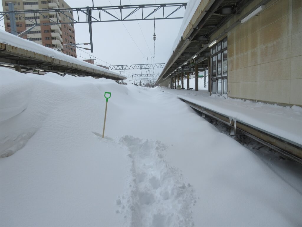 日本／北海道积雪创纪录 新千岁机场暂停起降 