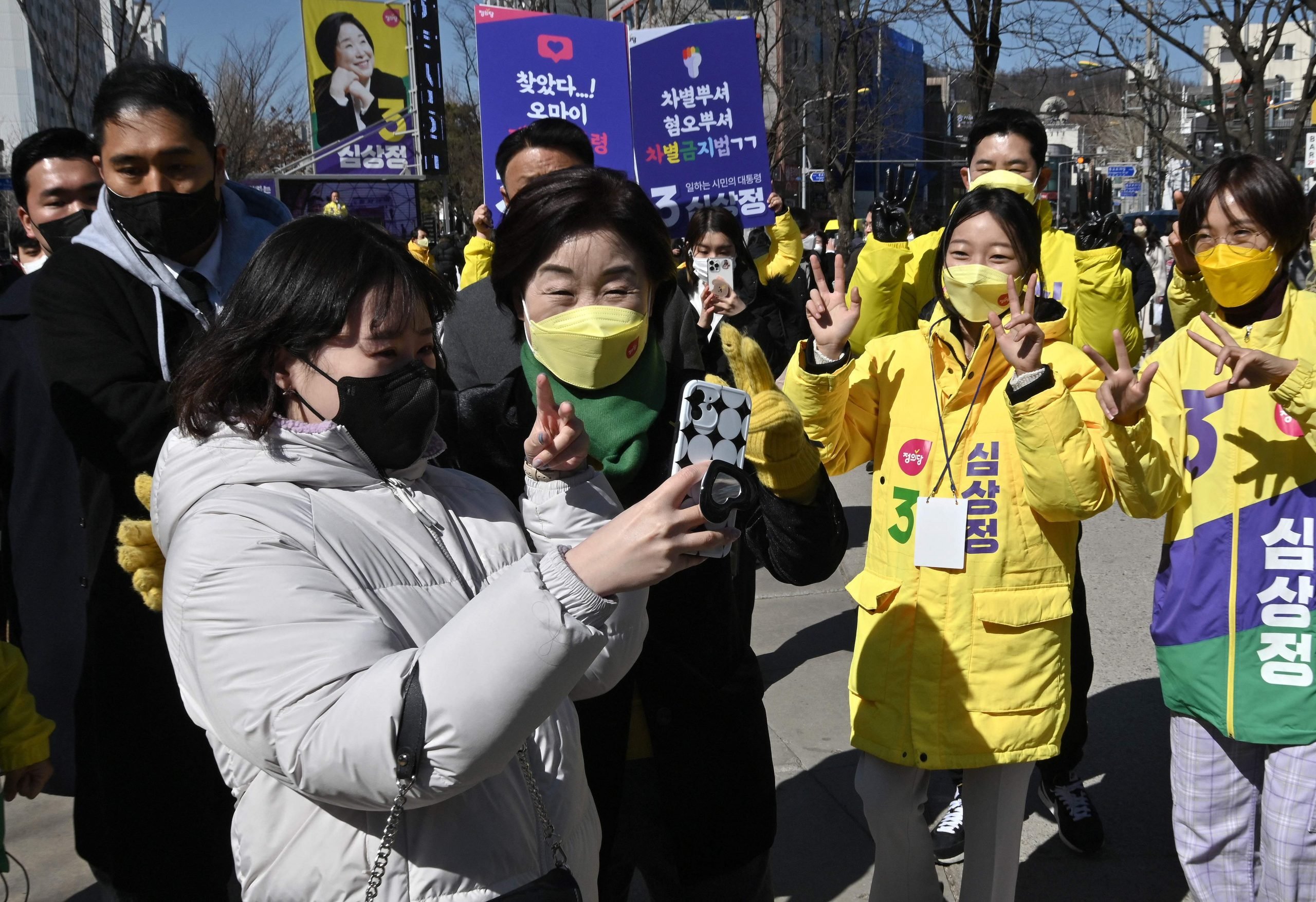 “存在性别歧视”：韩国女权主义总统候选人孤独的出征 