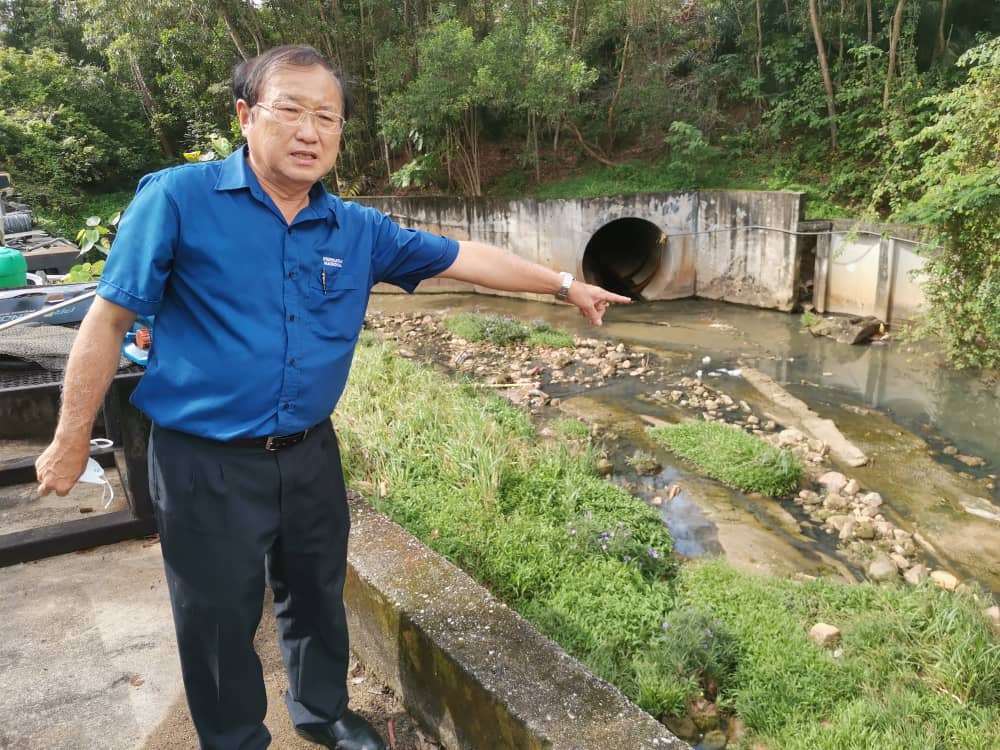 柔：瞿庆圣：廖彩彤身为原任议员失责，柔佛再也至少3民生问题没有妥善解决