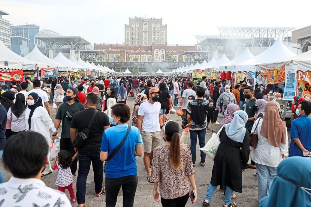 Move to improve hygiene at Putrajaya Ramadan bazaar | The Star