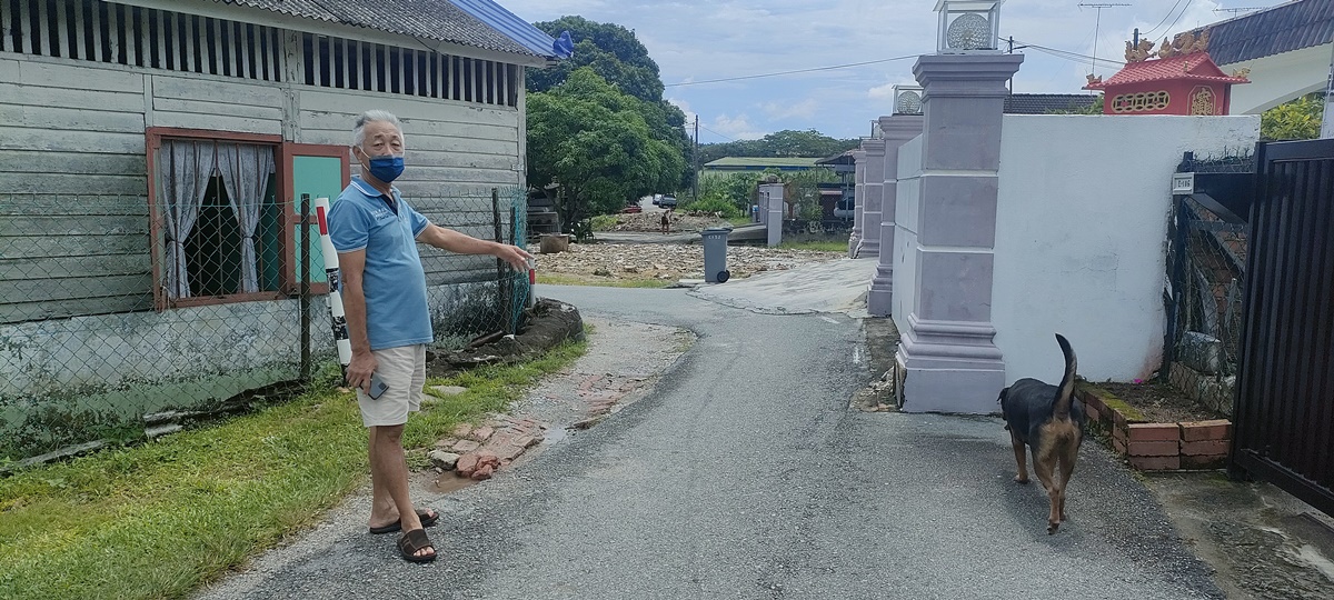 古來新村E區兩條道路，被指太過彎曲及狹窄