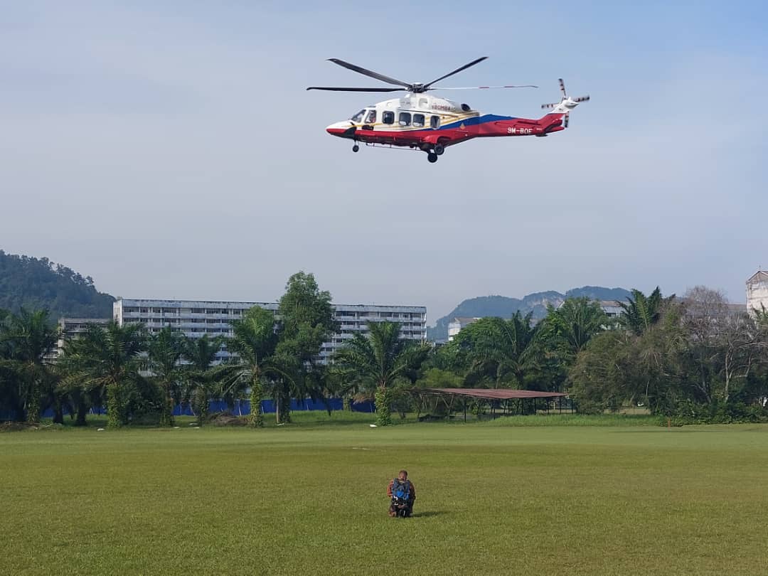 登山男子山頂猝死  空中救援隊上山移下遺體