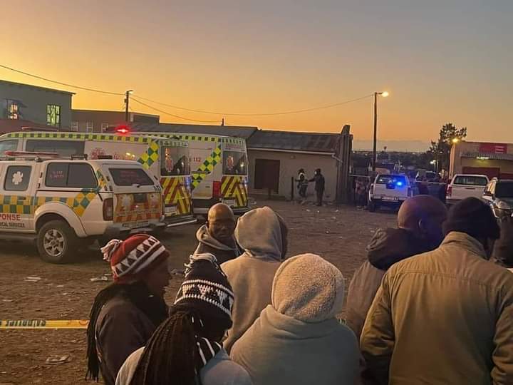 “可怕場景”！南非媒體：南非一間夜總會內22人死亡