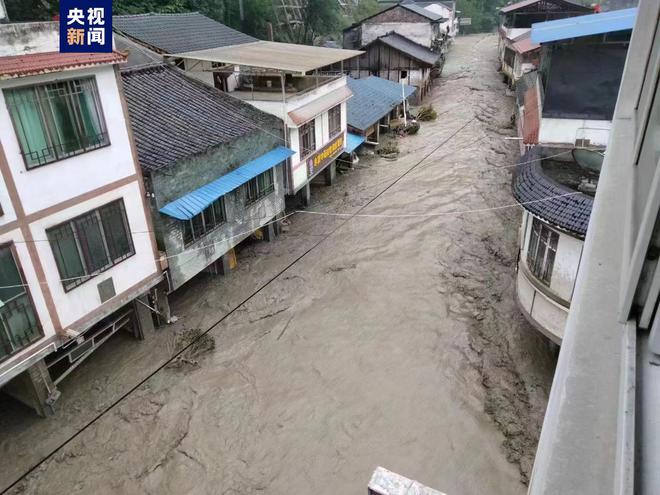 四川北川突发山洪六人死亡12人失联