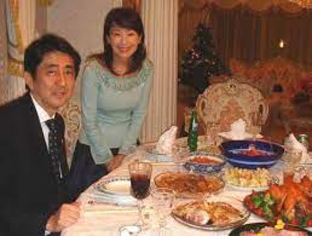 安倍晋三曾任婚礼伴郎　陈美龄对挚友离世沉痛愤怒	