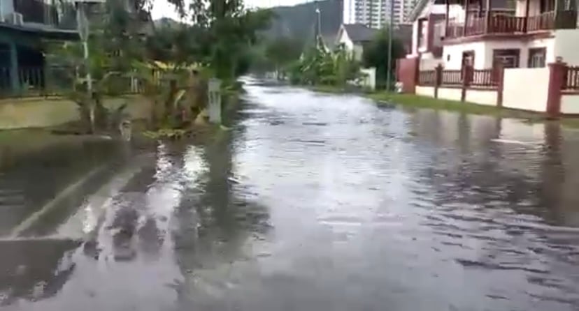  柔04：依城市厅常月：依城3住宅花园常逢雨必灾，市长指示相关部门解决问题