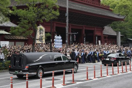 安倍国葬将按前例邀6000人参加 疫情发展成变数