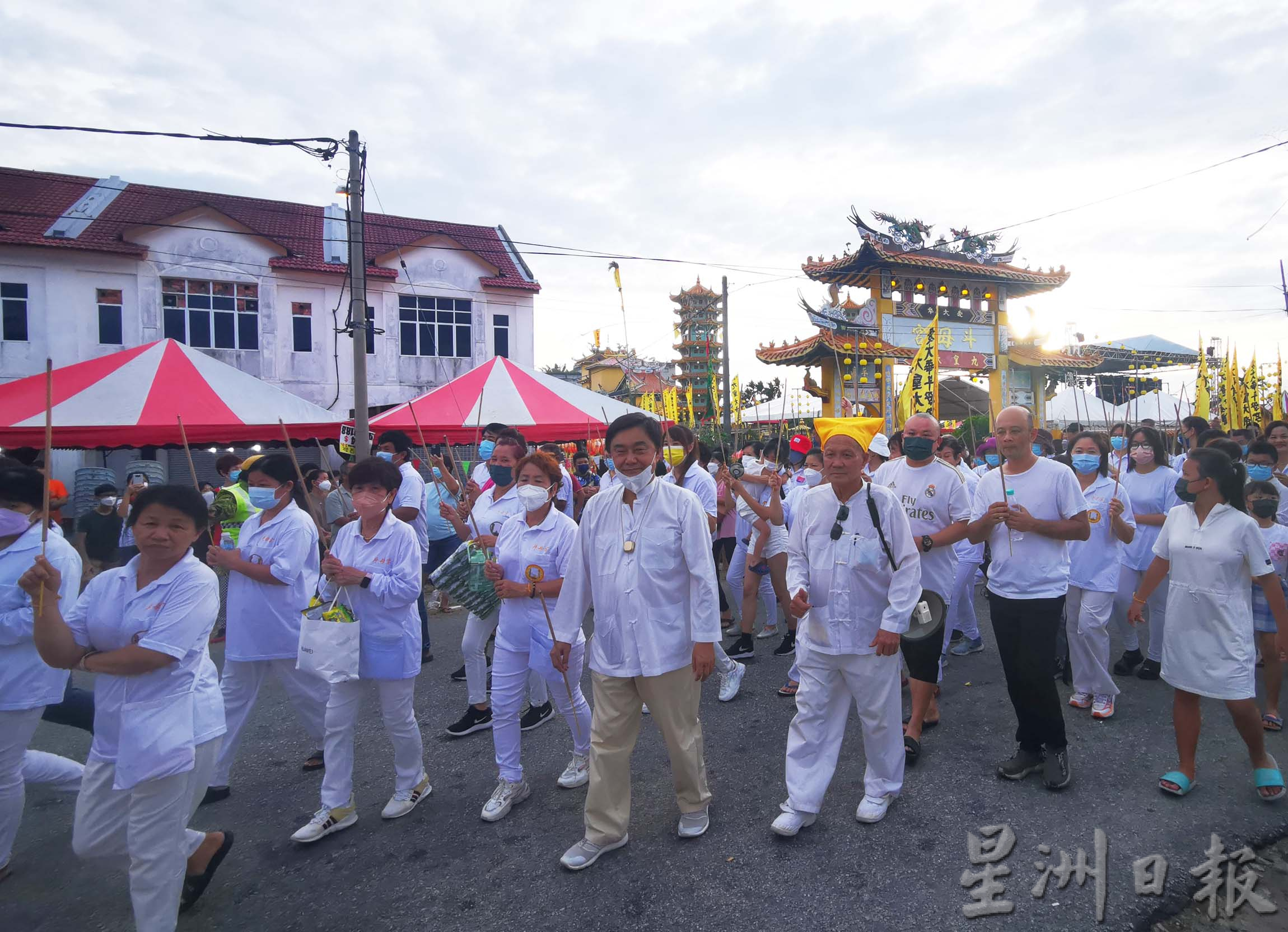 霹／爱大华斗母宫众神出游热闹