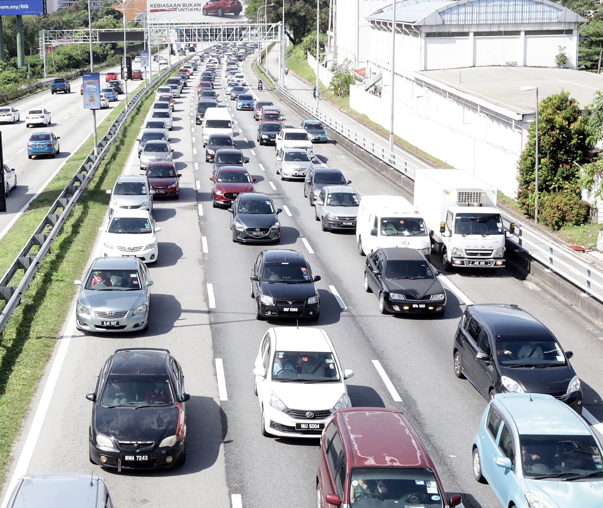 聯邦大道朝隆路段設路障截查·警方：選後維安措施