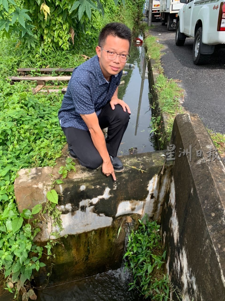 沟渠洞口太小排水不顺 