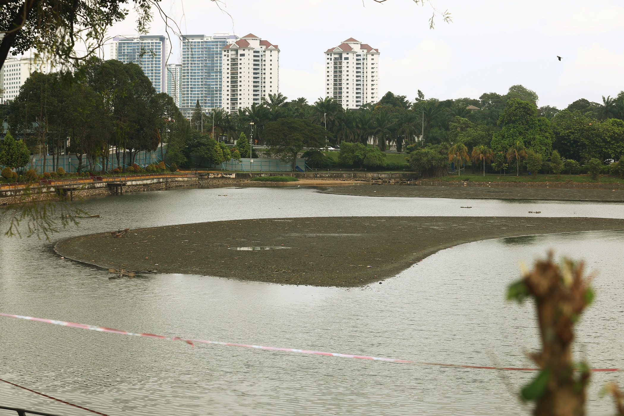 me03主文-大都會：靈市再也湖泊公園提升