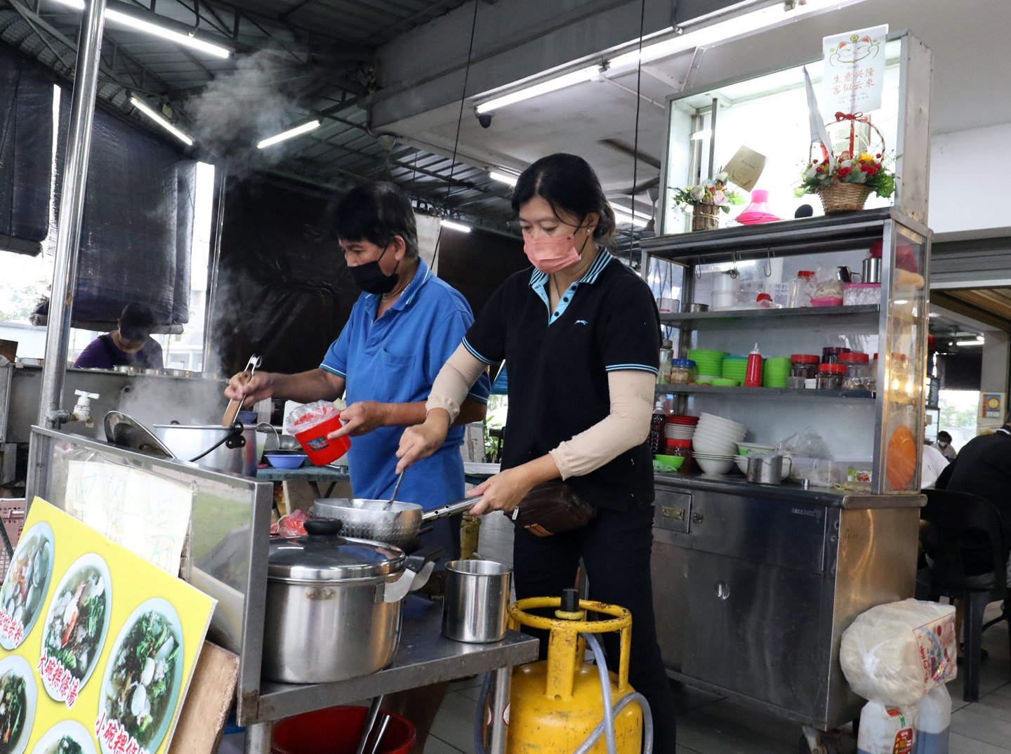 传统口味粿条汤掳获食客心与胃