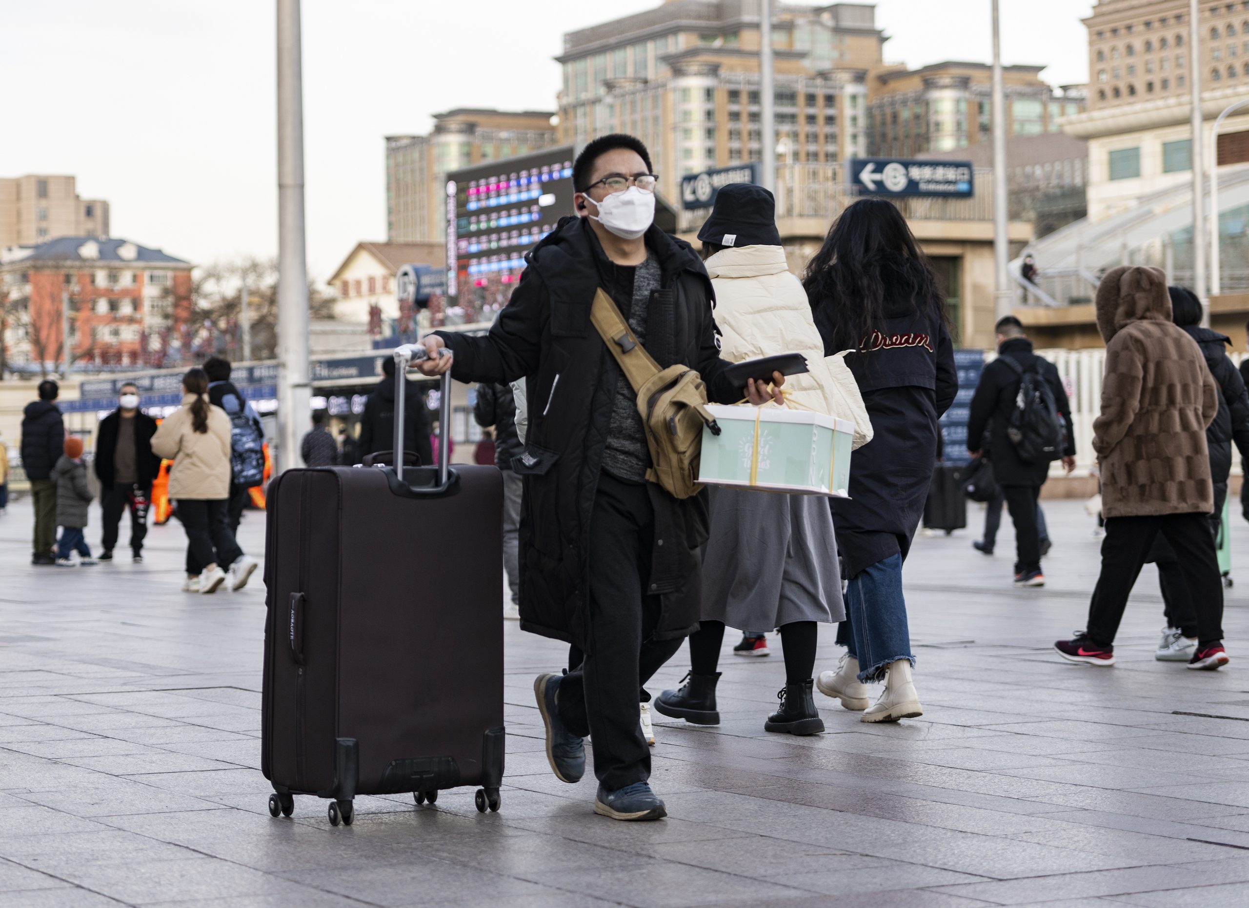 中国春运正式开锣 人流料21亿 达疫前70%