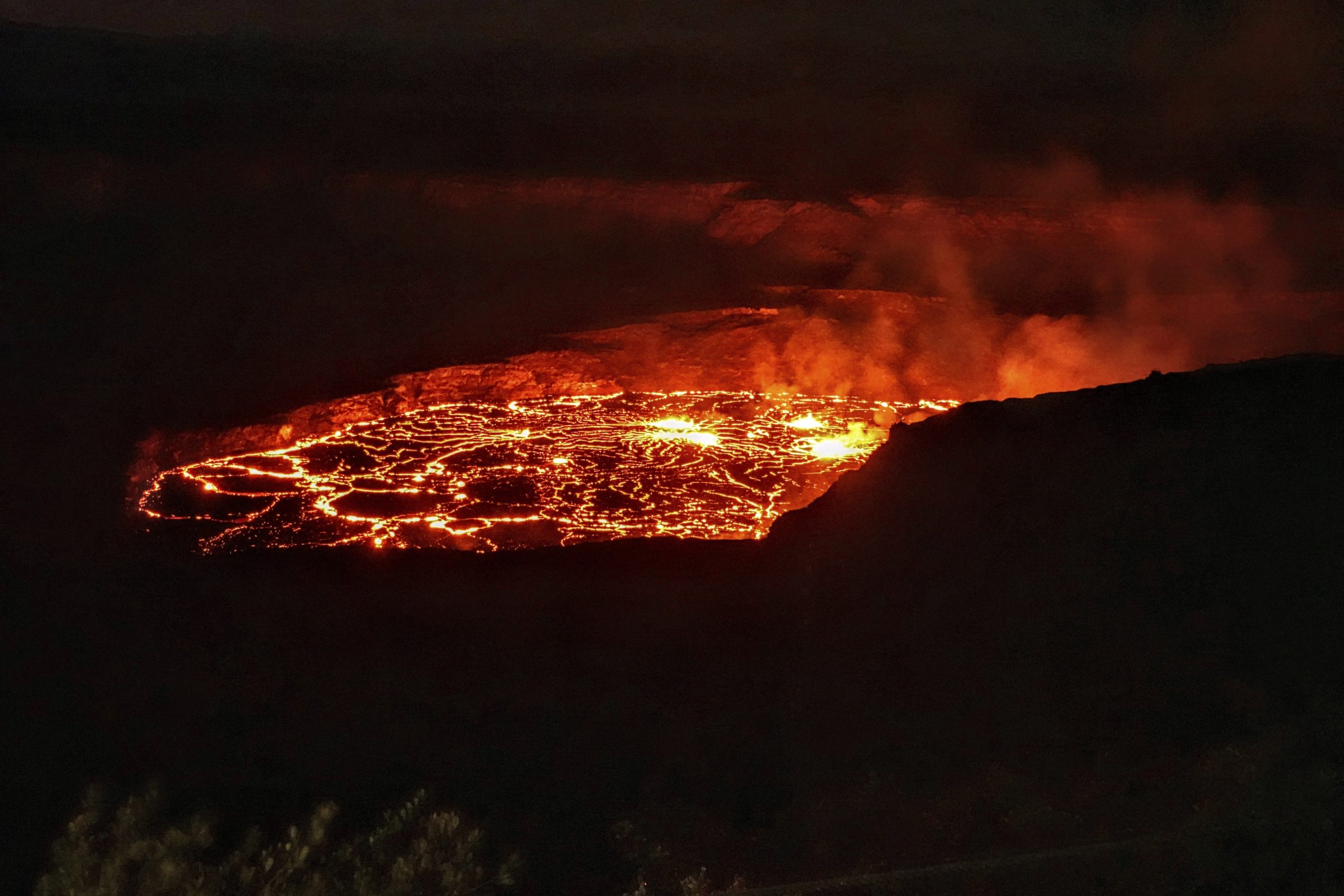 夏威夷基拉韦厄火山再度喷发 警戒级别提升