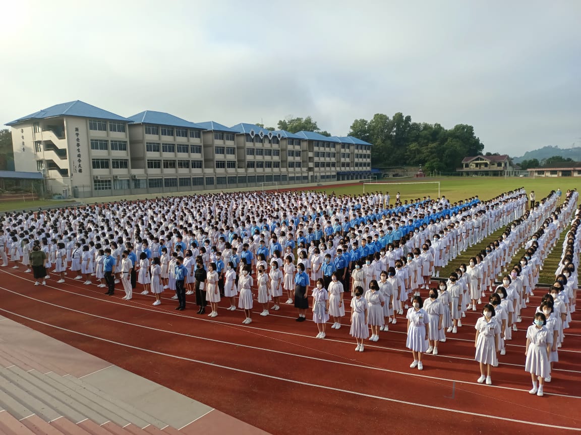 （已签发）柔：居銮中华中学开学，吴小燕与何晓绢升任署理、第二副校长