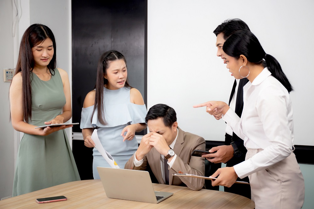 Employee angry and bullying boss while stress and pressure at th