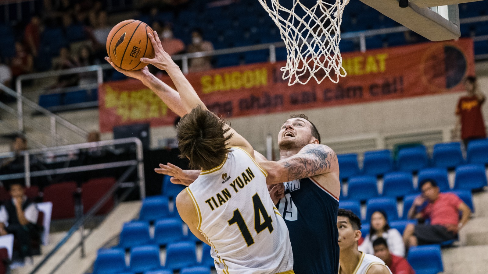 ABL| 1分险胜腾飞之狮  热火首闯决赛决战东方