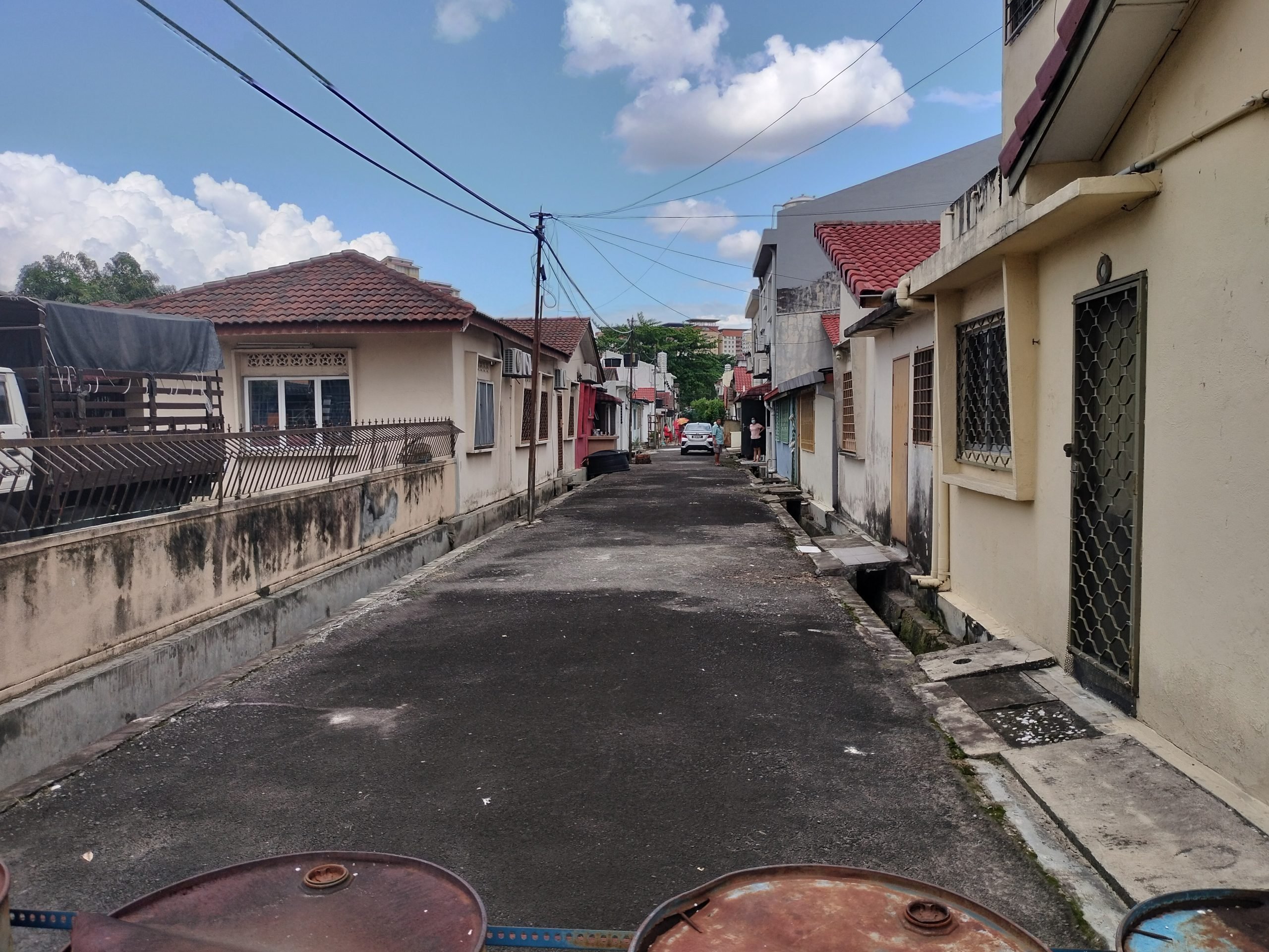 大都会/ME04 副/余保凭/跟进甲洞花园路住宅后巷逢雨必淹课题