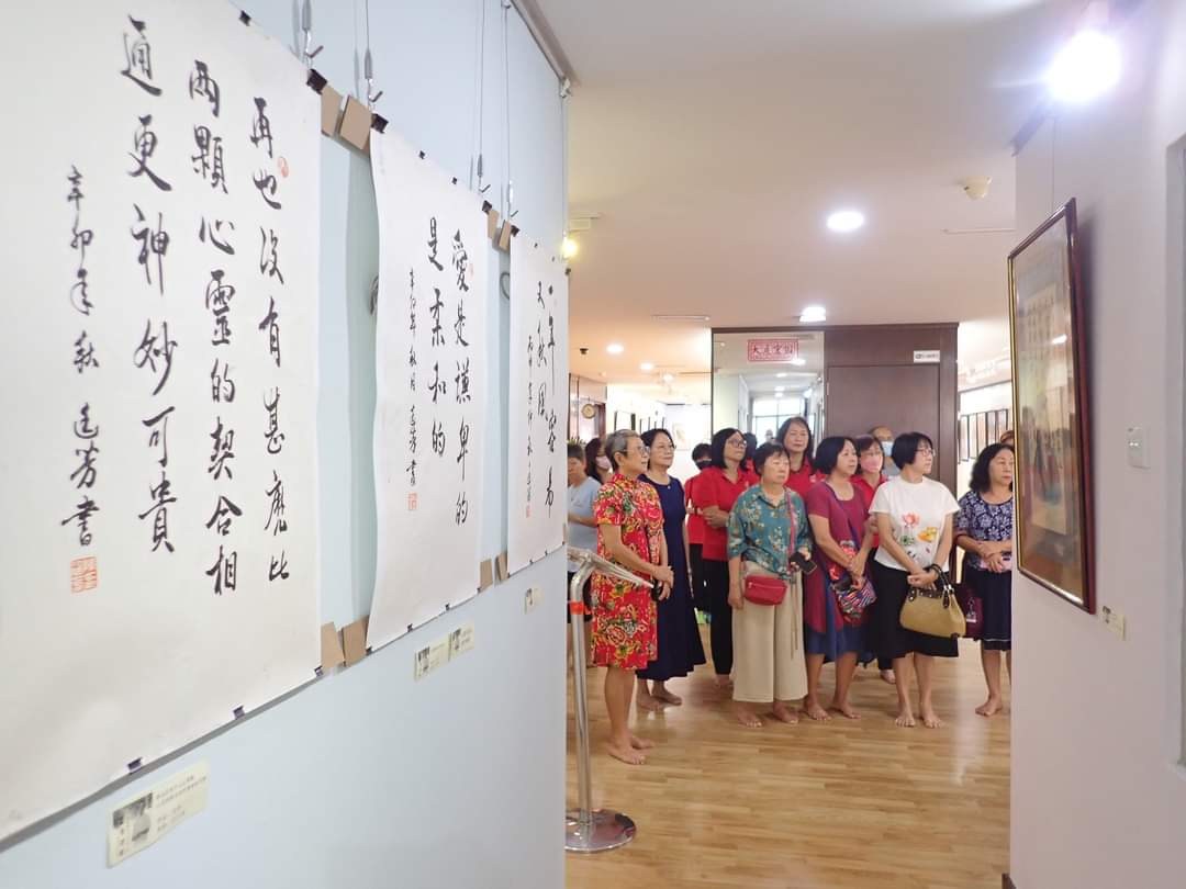 《墨香芳园》缅怀陈廷芳先生书画展展出68幅书画作品，并且免费开放参观。