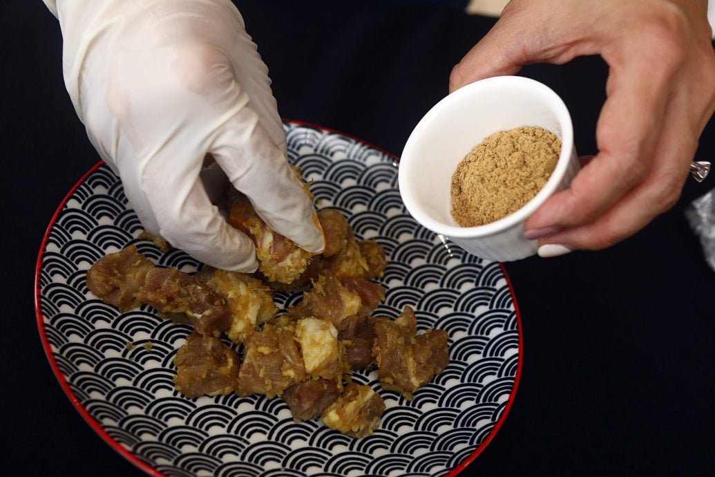 厨艺空间 | 肉干肉扒沙爹串 黑毛猪料理肉香四溢