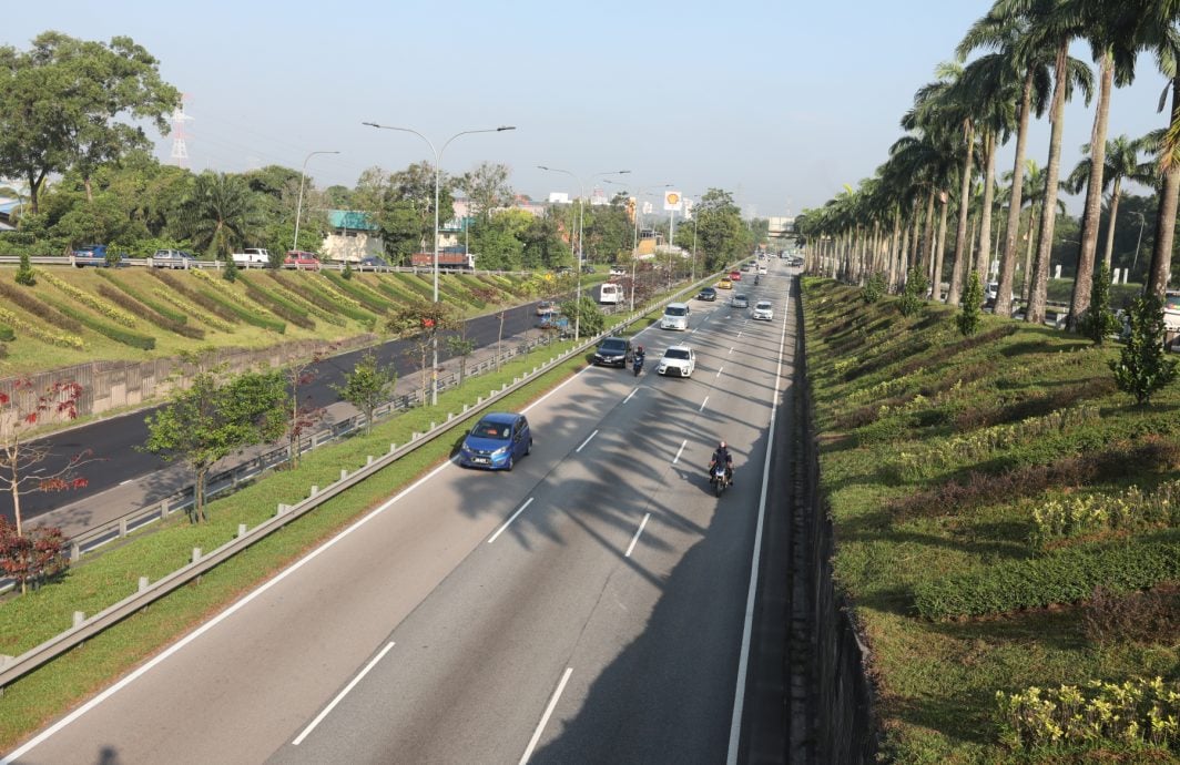 **已签发**柔：封面：【特稿】：巴西古当大道逢修路就大塞车，民众吁当局应预早规划工程