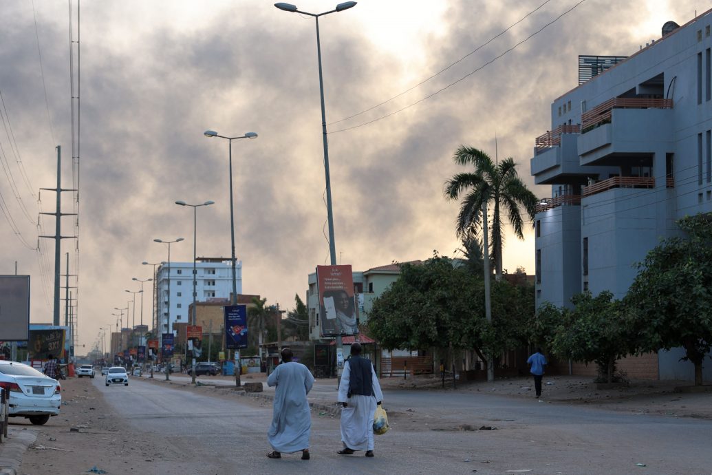 苏丹武装冲突 世界粮食署3官员遇难 东非3总统计划调解冲突 