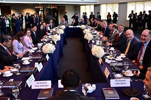 US-TAIWAN-DIPLOMACY-POLITICS:House Speaker Kevin McCarthy meets Taiwan's President Tsai Ing-wen