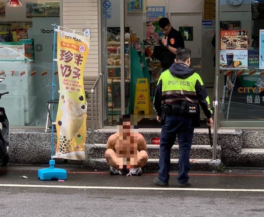 台湾「真人版浩克」狂砸7-11 秀肌肉殴2警酿1人脑震荡