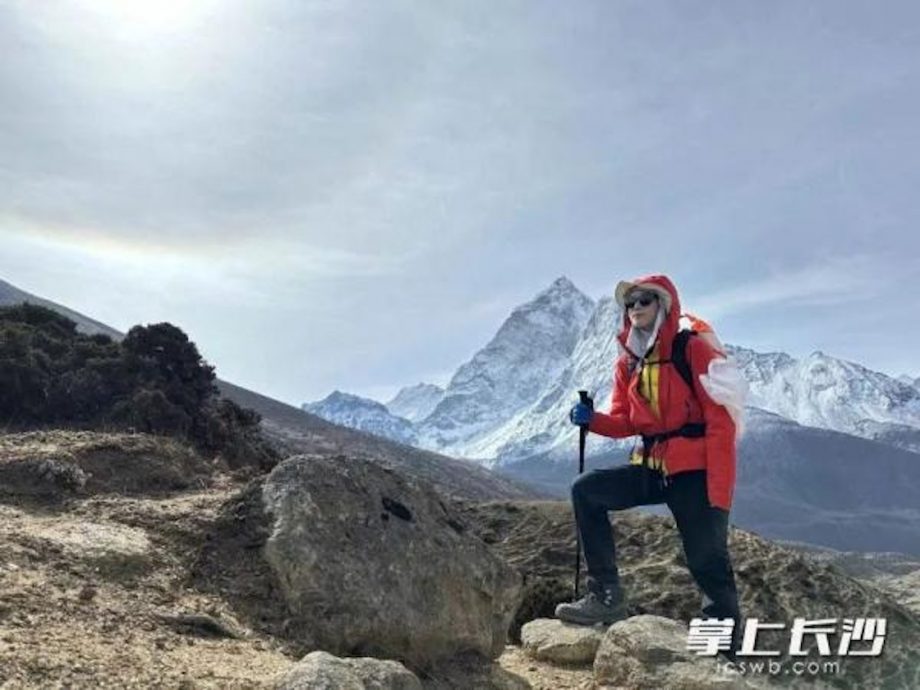 拚盤／16歲女承父業登頂珠峰　創中國最年輕紀錄獲譽“地表最強高中生”