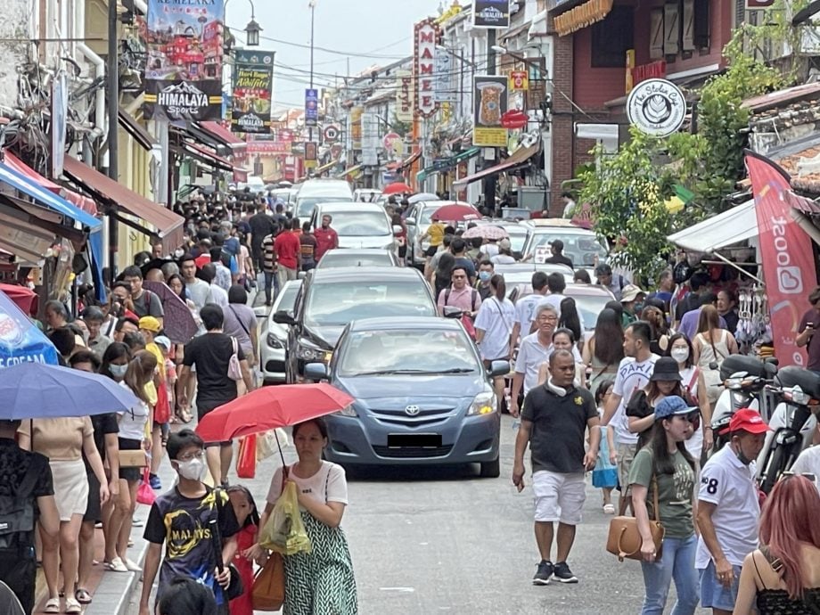 鸡场街英雄广场等下月试跑无车区政策