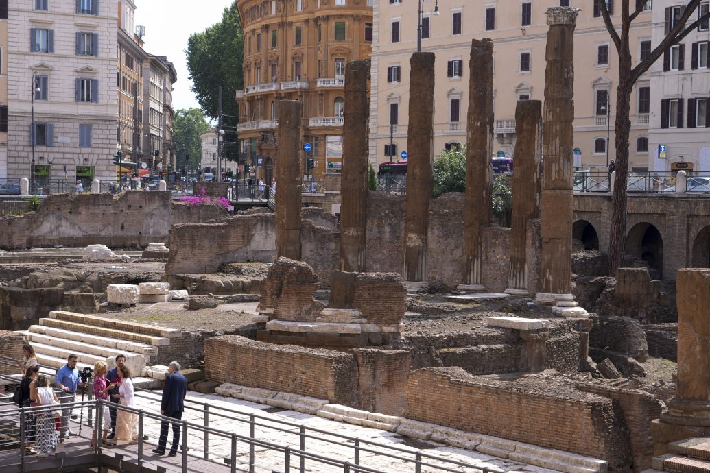 拼盘 古罗马四神庙、凯撒被刺遗址 对游客开放
