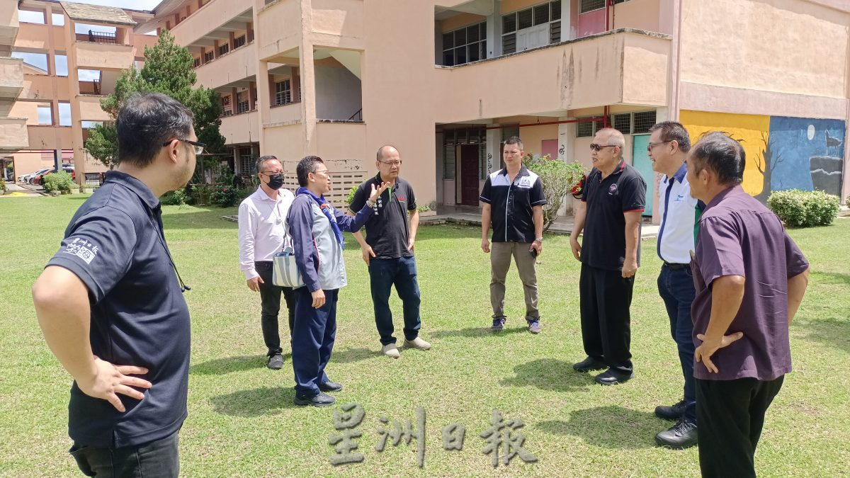 东：学海Advansia果菜农总合作 拟在吉拉央中学种水果计划