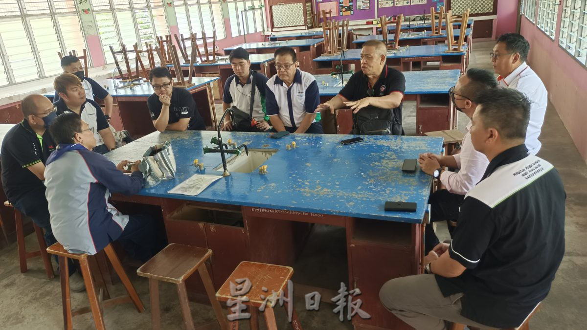 东：学海Advansia果菜农总合作 拟在吉拉央中学种水果计划