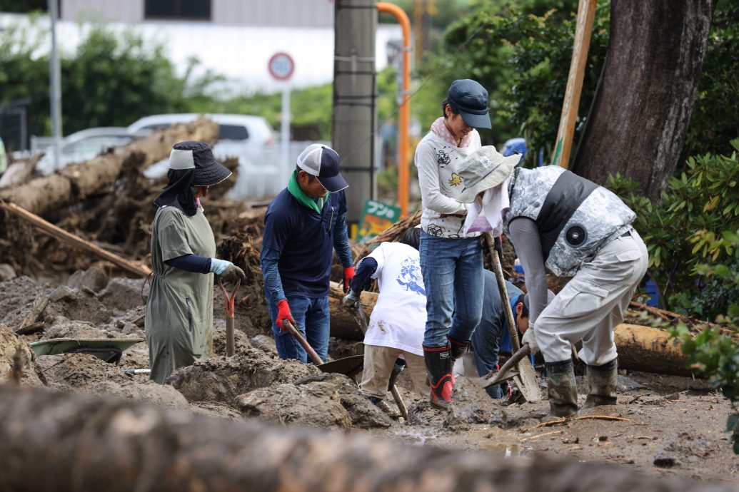 日本天气反常多地酷热 九州暴雨成灾酿6死