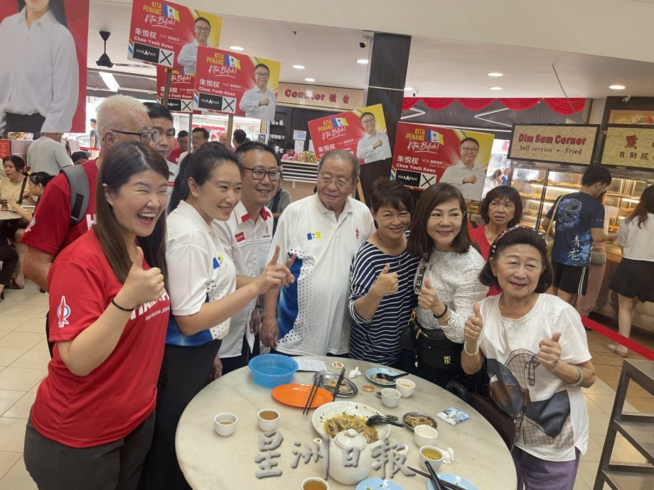 父女檔為父女檔助選 彭心慈獲民眾鼓勵打氣