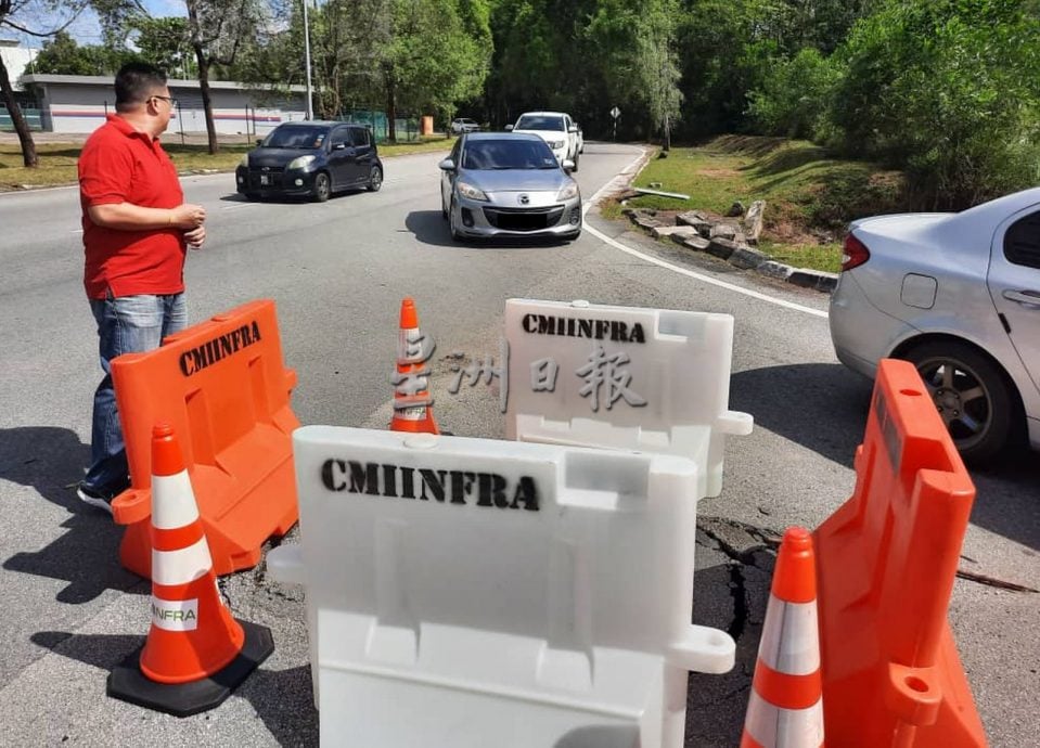 （古城第四版主文）路洞一个月未补，市议员也不解