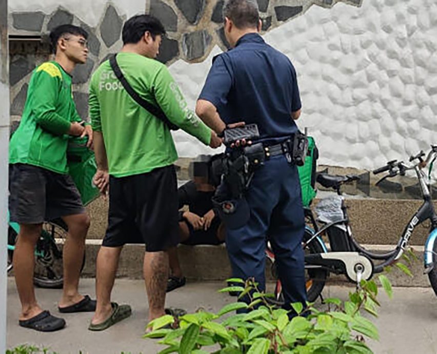 （已签发）柔：狮城二三事：涉偷3电动脚踏车　男童遭送餐员联擒