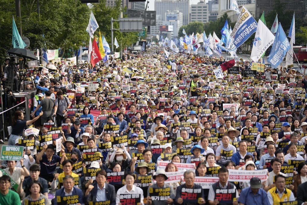 坐看云起)日本核污水排海　学者：中日关系将严重倒退