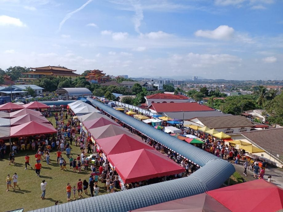 大都会/万众一心，为赴锡米山学校义卖会活动而来