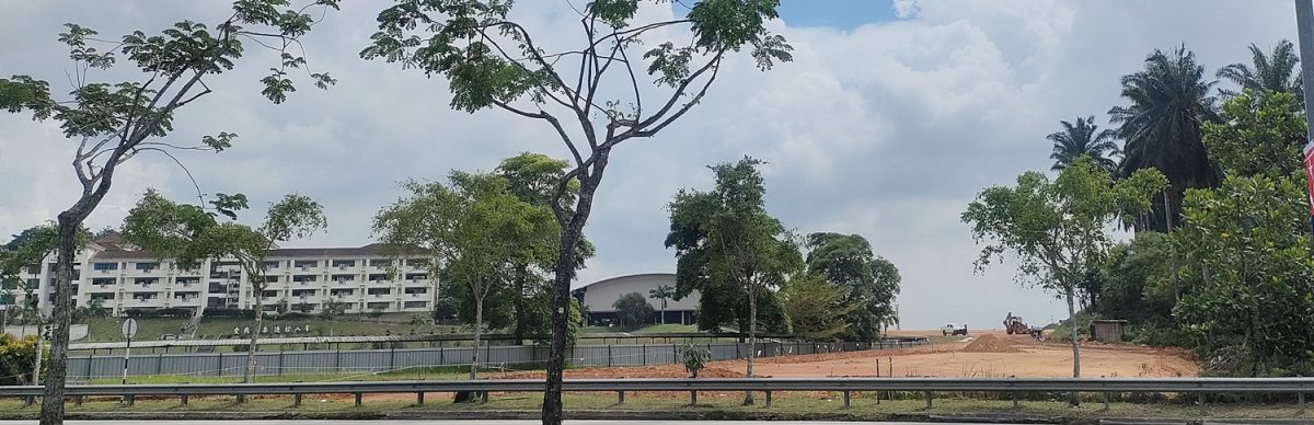 柔：寬中古來分校毗鄰土地       如火如荼展開推泥作臨時停車場